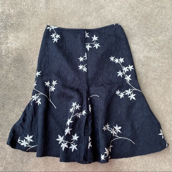 Armani Collezioni Floral Silk Wool Blend Skirt - Picture 1 of 8